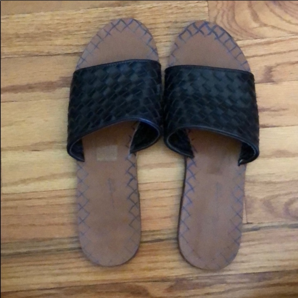 Black Havana Sandals